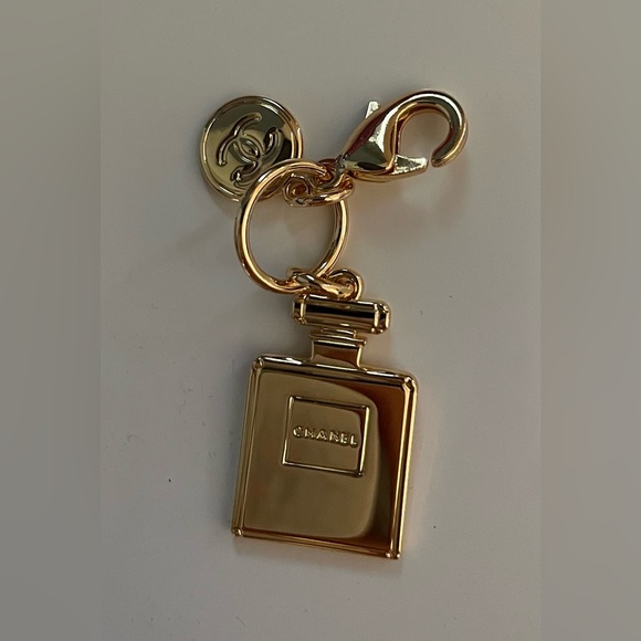 Chanel Holiday 2023 Perfume Bottle Charm - Picture 1 of 4